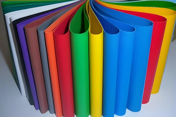 Caratteristiche della telone in PVC per piscina