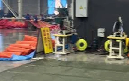 Officina di produzione di sacchi d'acqua